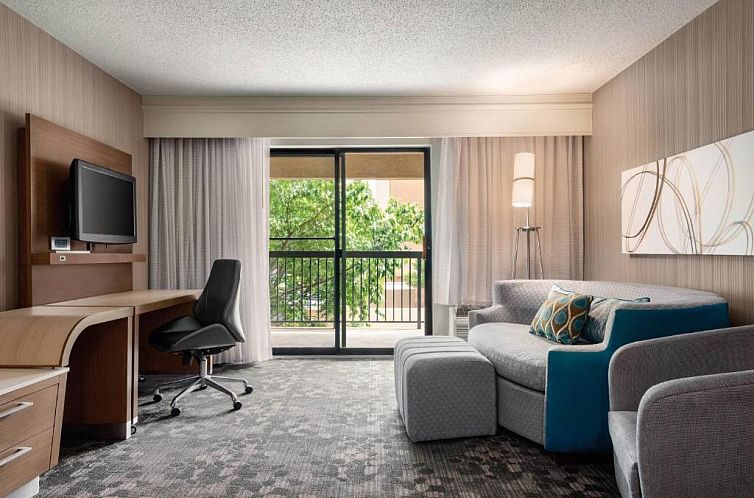 Courtyard by Marriott Dayton North