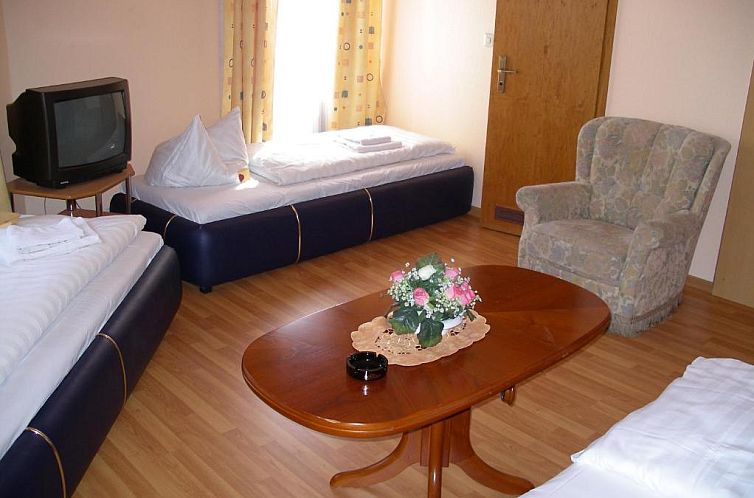 Hotel garni Djaran