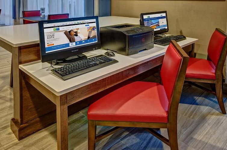 Holiday Inn Express Memphis Medical Center - Midtown, an IHG