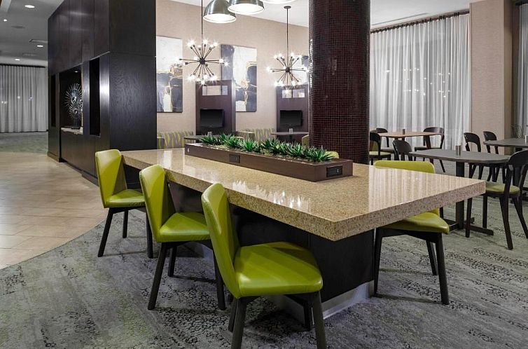 Courtyard Memphis Downtown