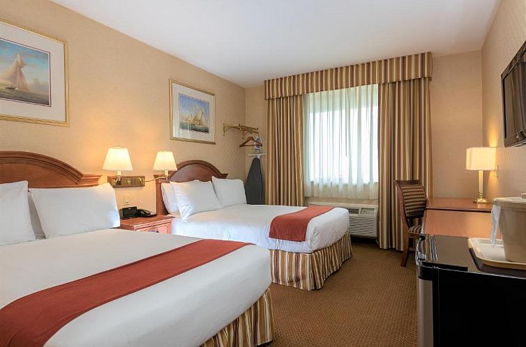 Five Towns Inn - JFK Airport