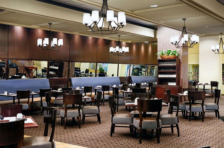 Hilton New Orleans Riverside