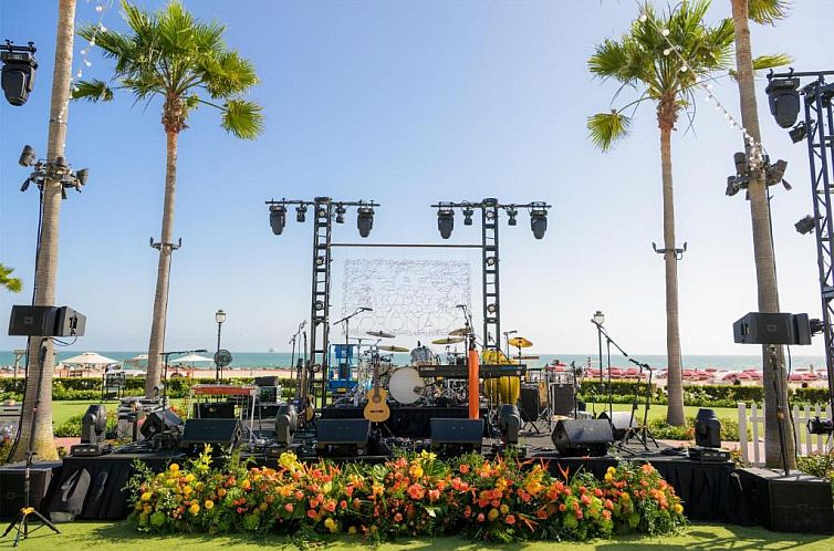 Hotel del Coronado, Curio Collection by Hilton