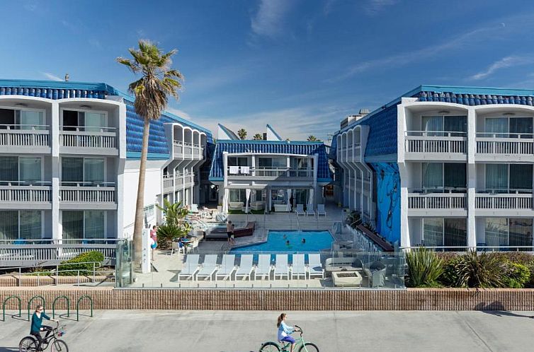 Blue Sea Beach Hotel