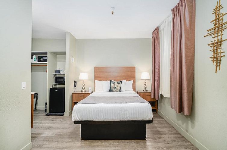 Urban Boutique Hotel