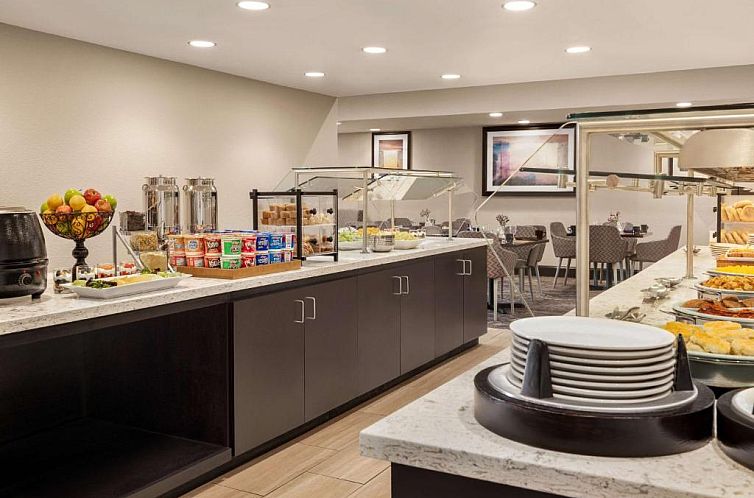 DoubleTree by Hilton New Orleans Airport