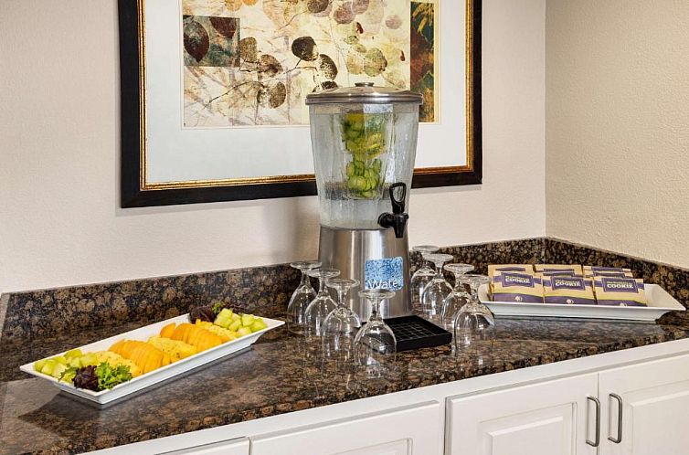 DoubleTree by Hilton New Orleans Airport