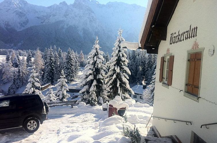 Bäckeralm© - B&B 16 +