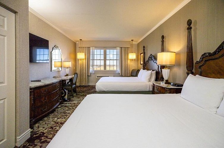 Amish View Inn & Suites