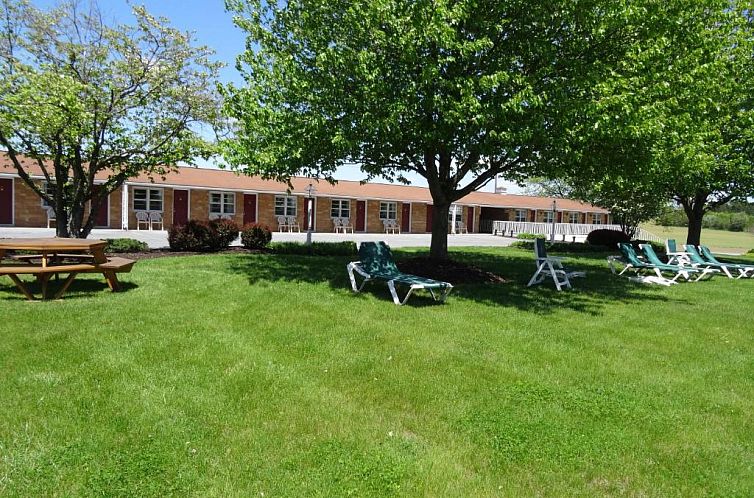 Amish Country Motel