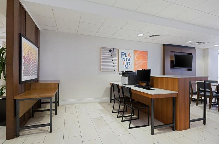 Holiday Inn Express Hotel & Suites Ft. Lauderdale-Plantation