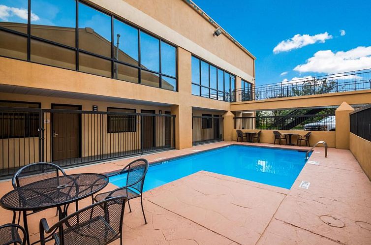 Quality Inn & Suites Round Rock