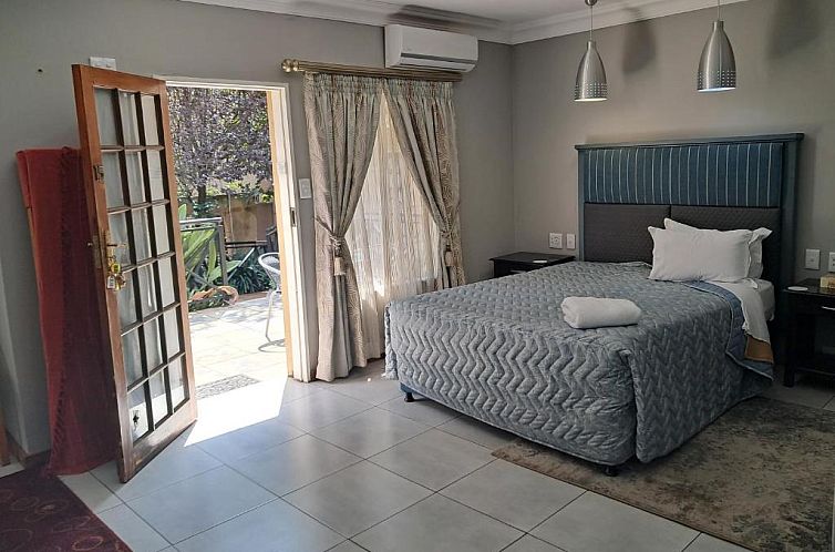 Constantia Manor Guest House