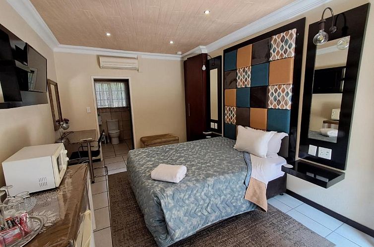Constantia Manor Guest House
