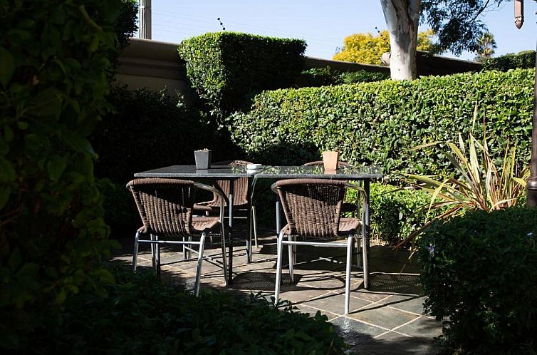 Constantia Manor Guest House