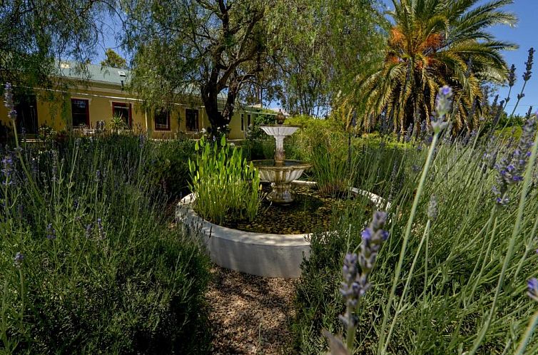 Darling Lodge Guest House