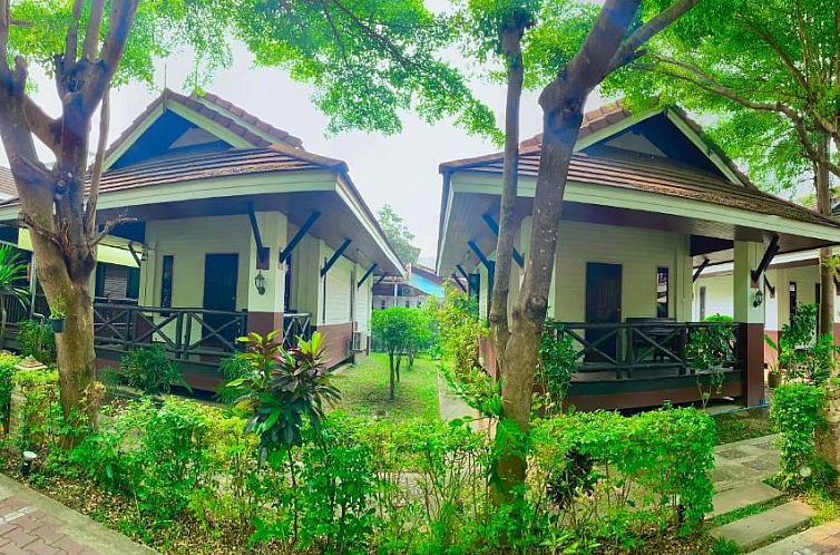 Baan Soontree Resort