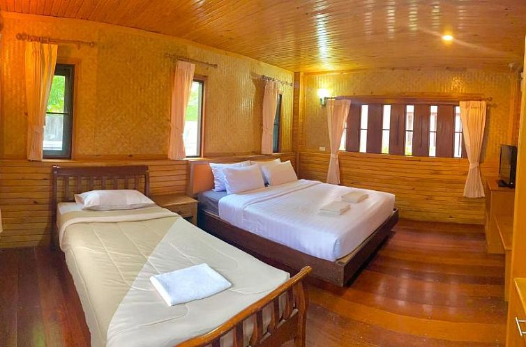 Baan Soontree Resort