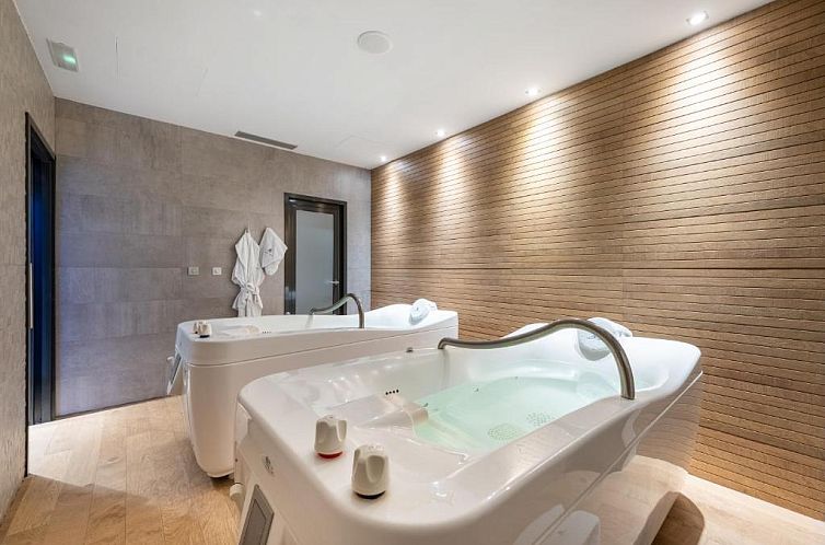 Hotel Castilla Termal Monasterio de Valbuena