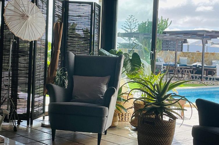 Kalufa Surf House