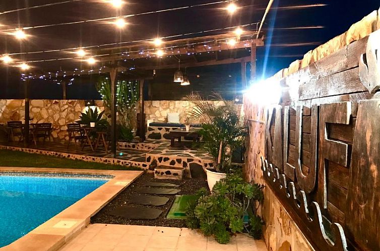 Kalufa Surf House