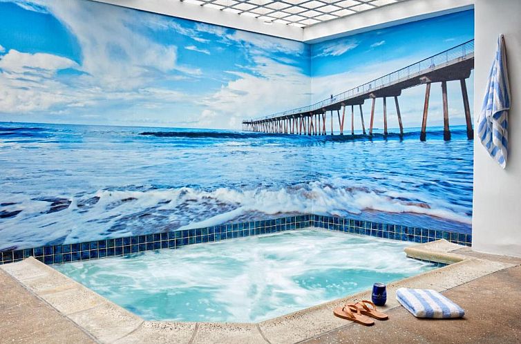 Beach House Hotel at Hermosa Beach