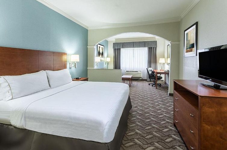 Holiday Inn Express Hotel and Suites Lake Charles, an IHG Ho