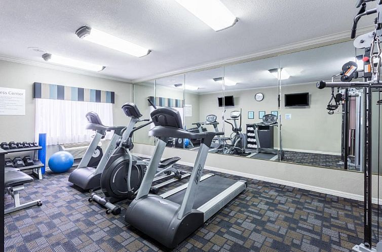 Holiday Inn Express Hotel and Suites Lake Charles, an IHG Ho