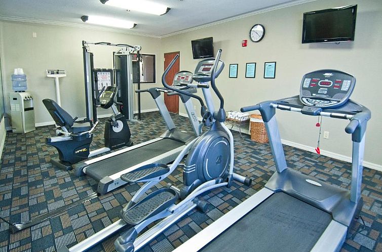 Holiday Inn Express Hotel and Suites Lake Charles, an IHG Ho