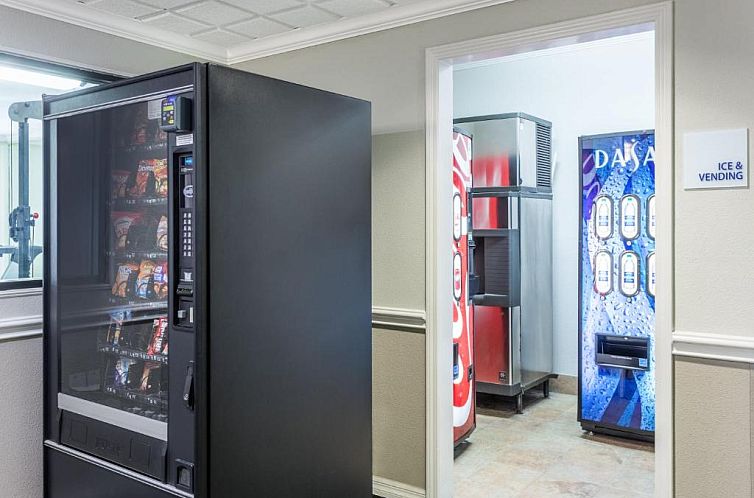 Holiday Inn Express Hotel and Suites Lake Charles, an IHG Ho