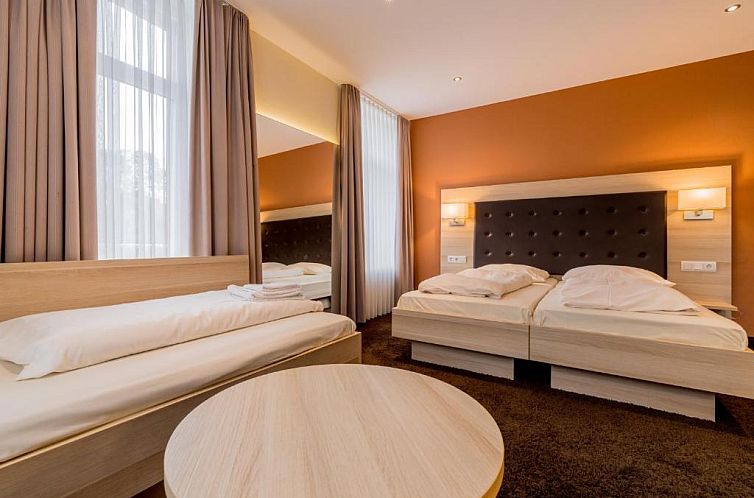 Hotel Bacchus