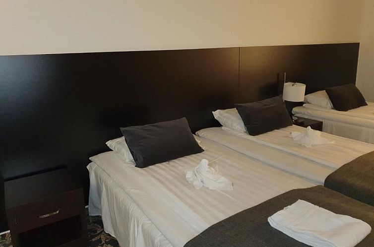 Ariston Hotell