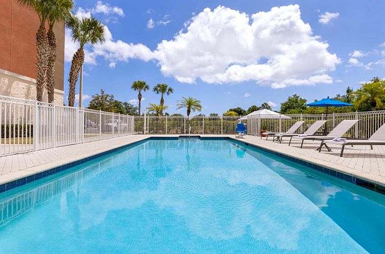 Holiday Inn Express Hotel & Suites Fort Pierce West, an IHG 