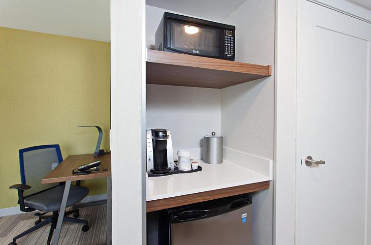 Holiday Inn Express Hotel & Suites Pasadena-Colorado Bouleva