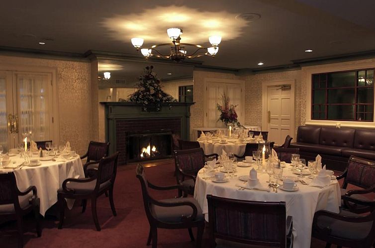 D. Hotel Suites & Spa