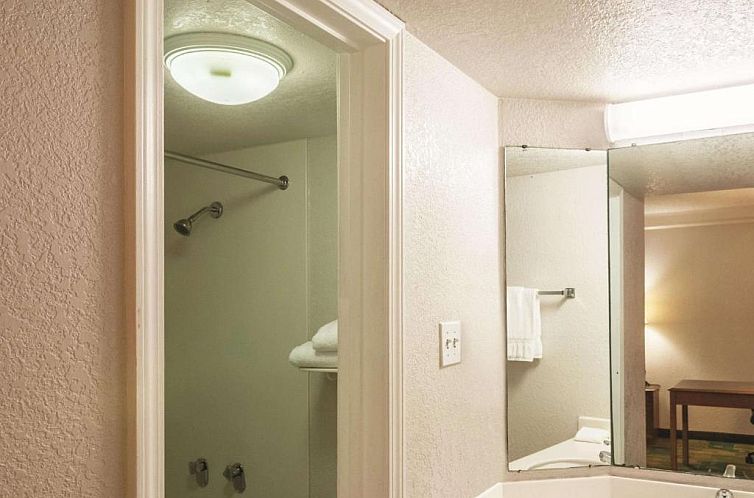 La Quinta Inn by Wyndham New Orleans West Bank / Gretna