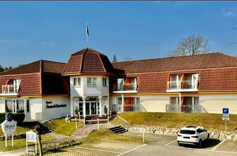 Guest house 24519903 - Apartment Mecklenburg-Vorpommern - Hotel Garni Seeschlösschen