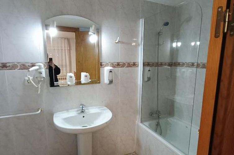 Hostal Residencia Taray