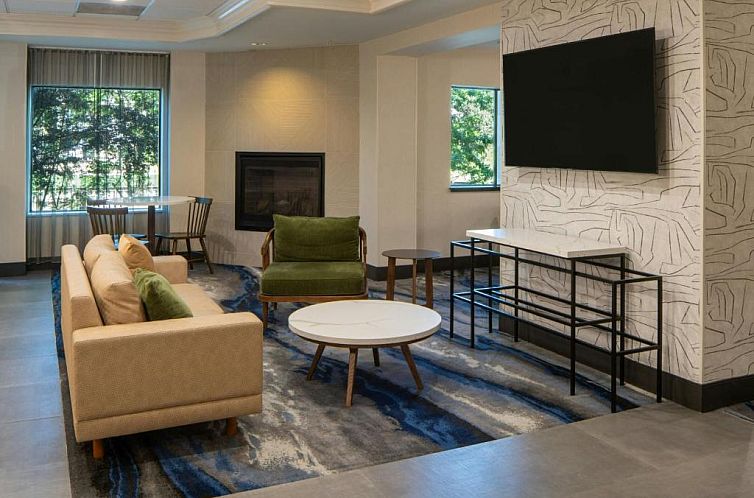 Fairfield Inn & Suites by Marriott Lafayette South
