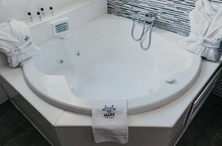 Mare Hotel