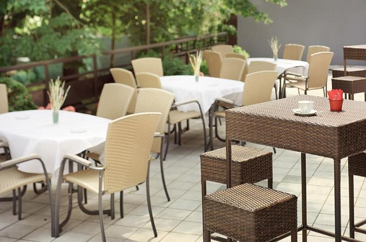 Arion Airport Hotel