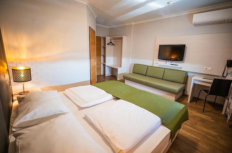 Arion Airport Hotel
