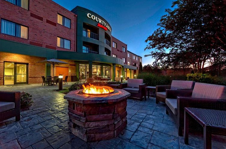 Courtyard by Marriott Memphis Southaven