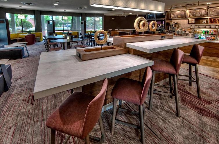 Courtyard by Marriott Memphis Southaven