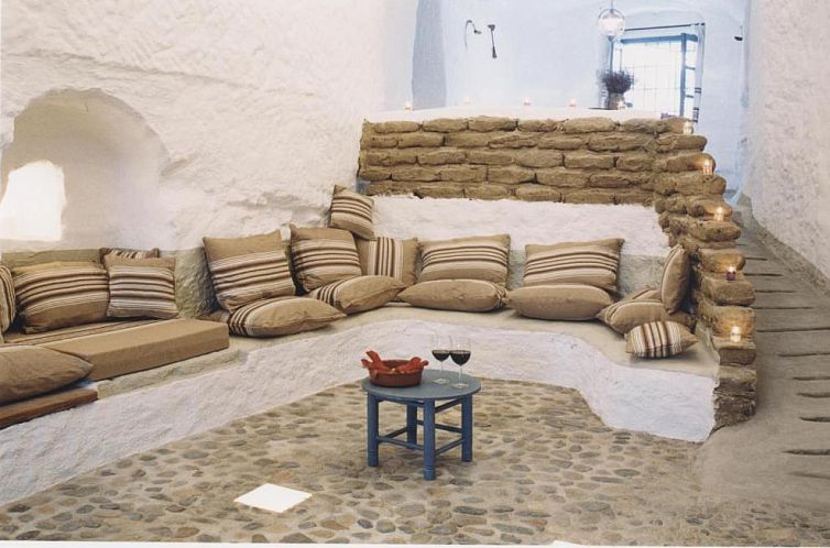Cuevas Alcobas
