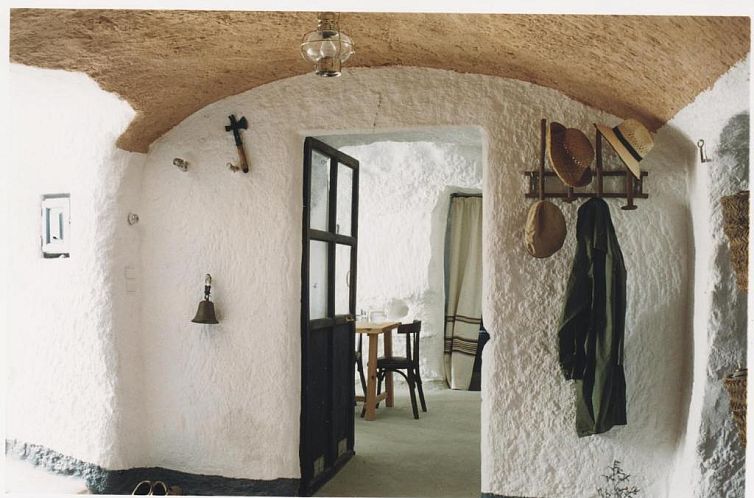 Cuevas Alcobas