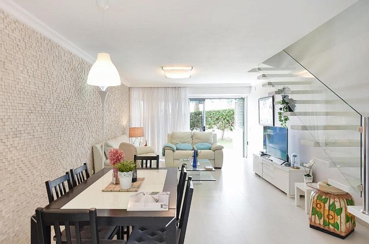 Beachfront Apartment Las Burras MRA 02