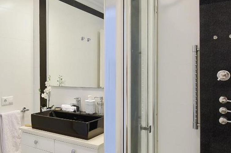 Beachfront Apartment Las Burras MRA 02