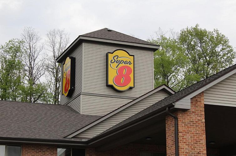 Super 8 by Wyndham Valparaiso