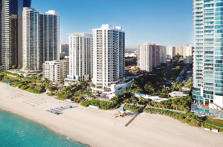 DoubleTree by Hilton Ocean Point Resort - North Miami Beach